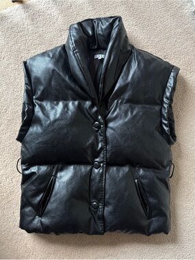 TCEC Puffy Pleather Vest with belt , Black